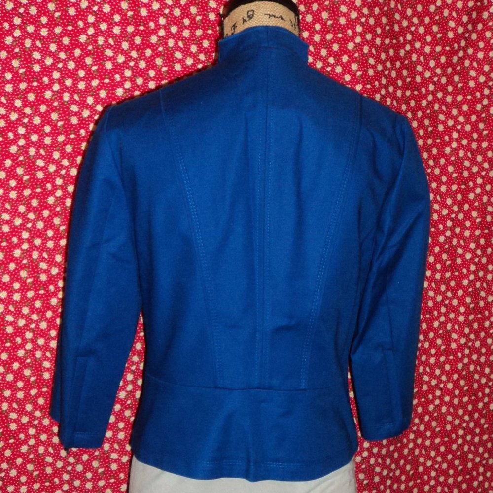 Cropped Jacket - Picture 5 of 5